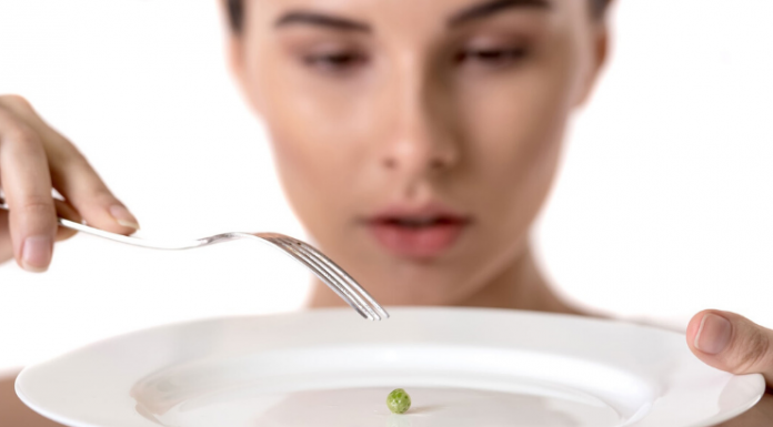 Sinais que podem indicar um transtorno alimentar transtorno alimentar
