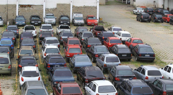 Ganhe dinheiro com leilão de carros Leilão