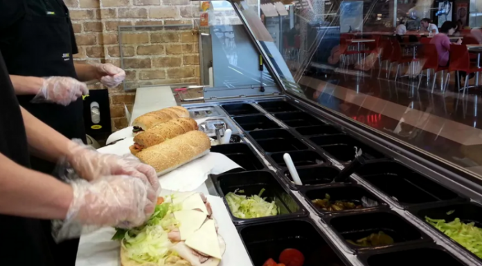 Supremo Tribunal Irlandês decide que pão da Subway tem muito açúcar para ser chamado de 'pão'