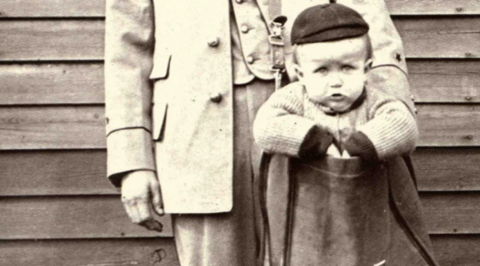 No início dos anos 1900, era possível enviar uma criança nos EUA