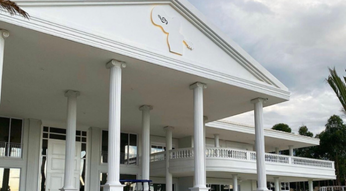 Conheça a casas mais luxuosas dos famosos brasileiros