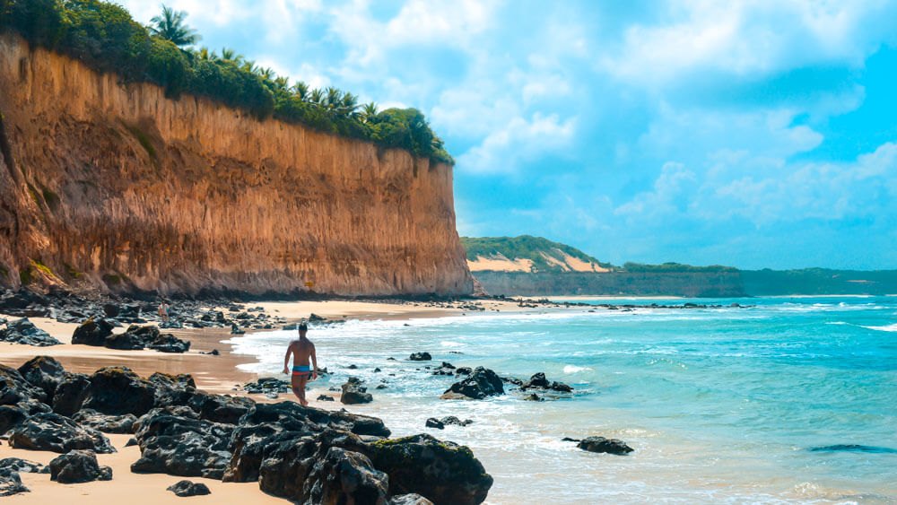 Confira 6 praias paradisíacas no Brasil para visitar algum dia