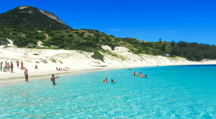 Confira 6 praias paradisíacas no Brasil para visitar algum dia