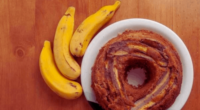 Como fazer bolo de banana de liquidificador