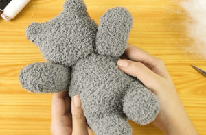 Aprenda a fazer ursinho de pelúcia em casa