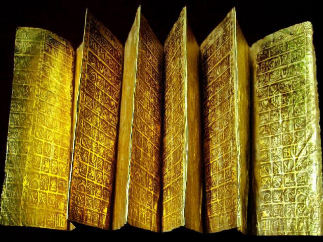 Conheça os 7 livros mais antigos do mundo